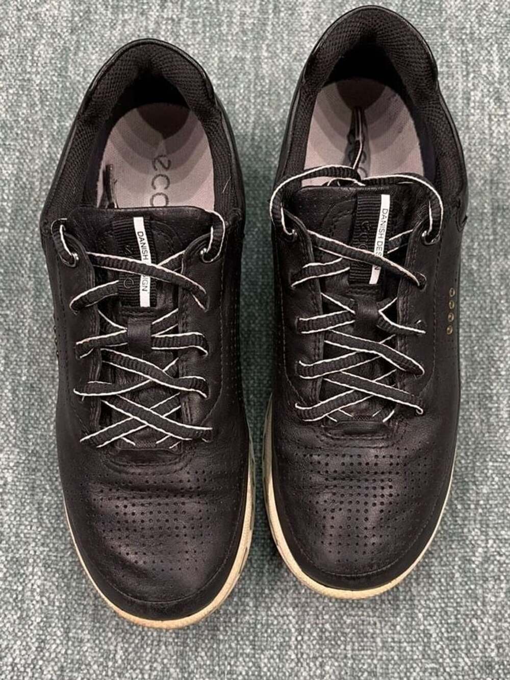 Women’s Ecco Multi-Vent Gore-Tex Black Leather Sneakers size 38